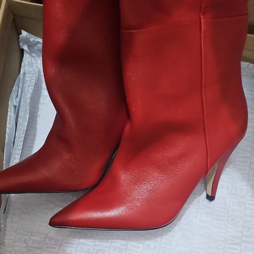 Steve Madden Women's Bellamie Knee-High Slouch Dress Boots - Red Le. USED ONCE